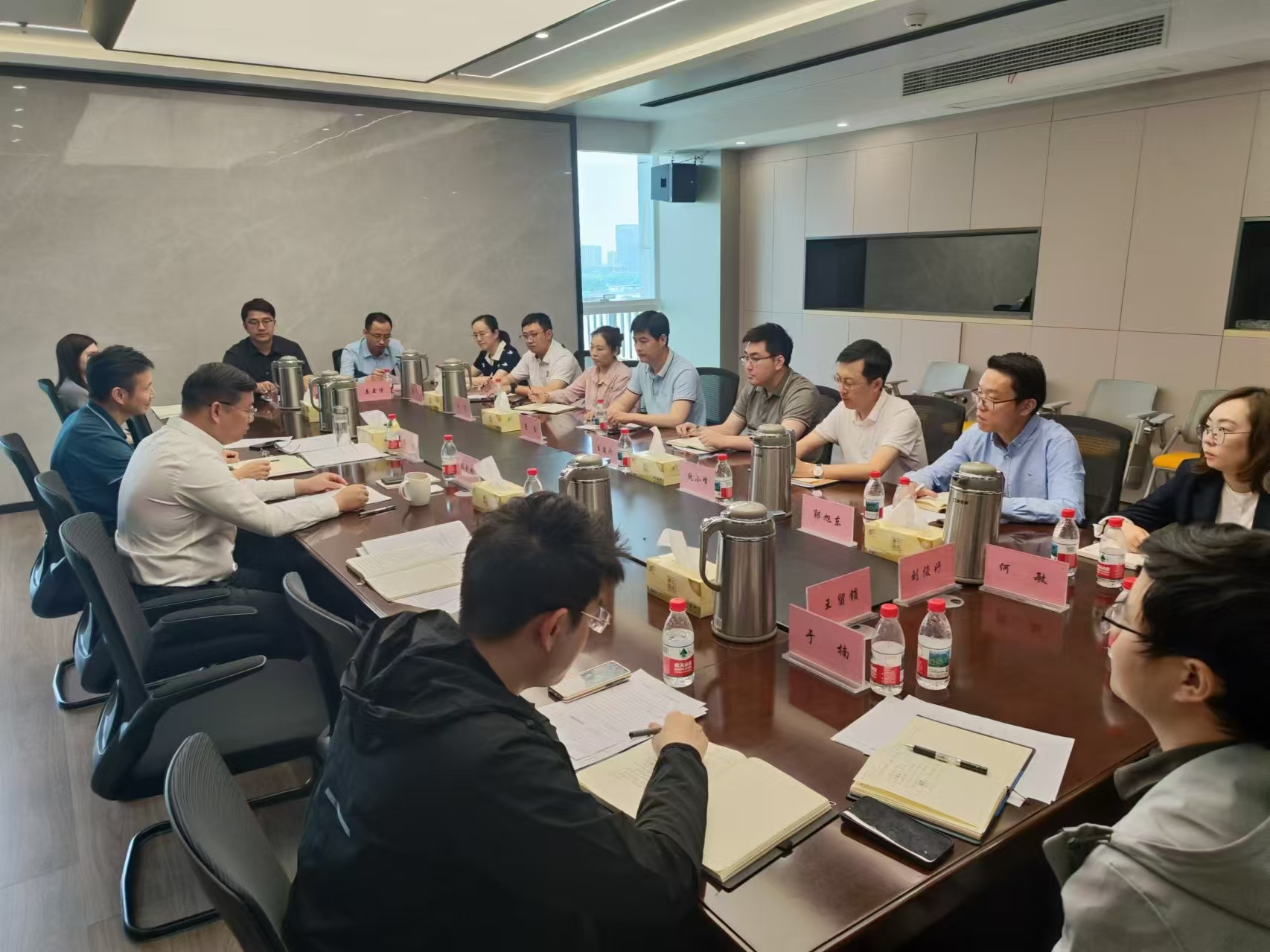 青春礪作風(fēng) 實干顯作為 —產(chǎn)控集團(tuán)召開“強(qiáng)作風(fēng)·比...